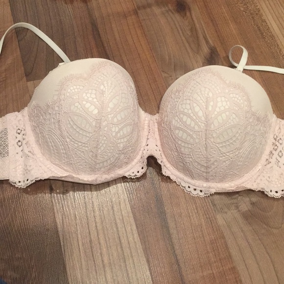 Blush V I C T O R I A S - S E C R E T bra - Picture 1 of 5